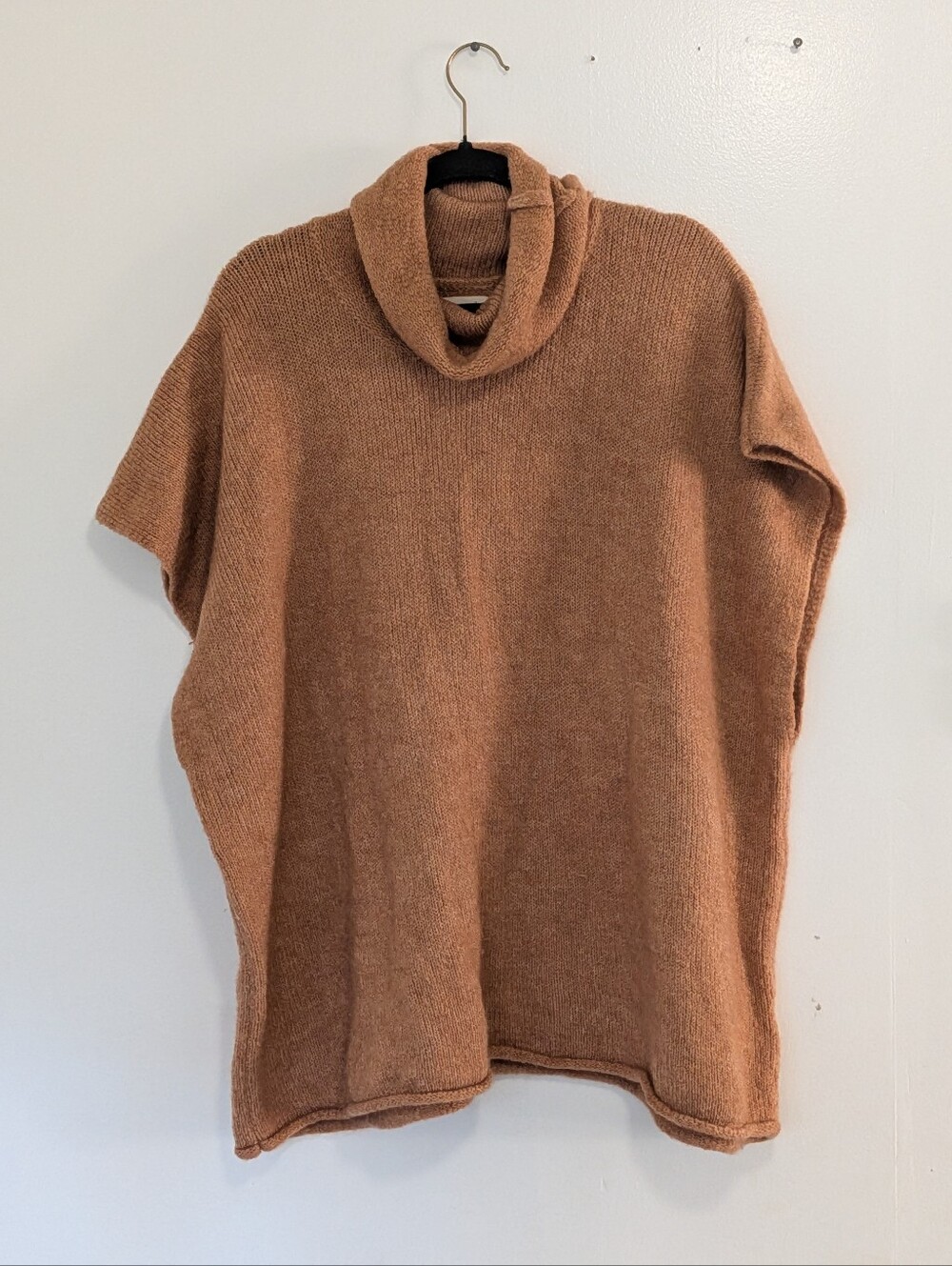 🍁 Universal Thread Women's Camel Cowl Neck Sweater